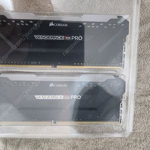 커세어 벤전스 ddr4-3200 argb 16g(8+8)