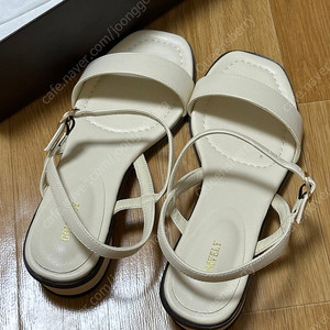 곰블리 샌들 새상품 230