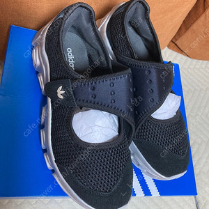 아디다스 아디폼 메가제인ㅡ새상품