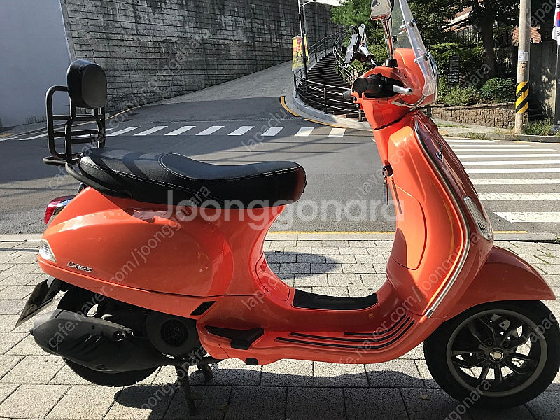 21년식 베스파lx125 코랄핑크 한정판--0