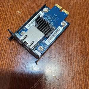 시놀로지 10g E10G22-T1-Mini 랜카드팝니다