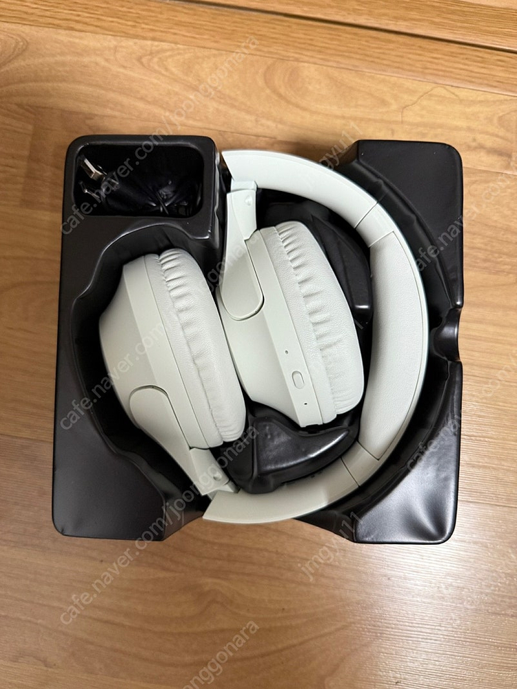 qcy h2 무선 헤드폰 팝니다.--3