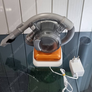 핸디스틱청소기 블랙앤데커 TPD1400EXT