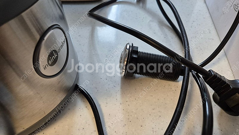 인싱크 이레이터 에볼루션 200 음식물 분쇄처리기 팝니다--3