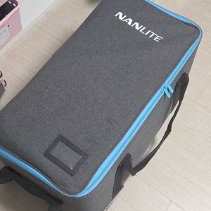 난라이트 fs300 2개 판매합니다.