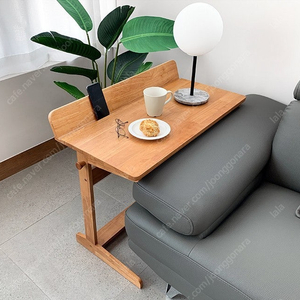 원목 사이드 테이블 팝니다.