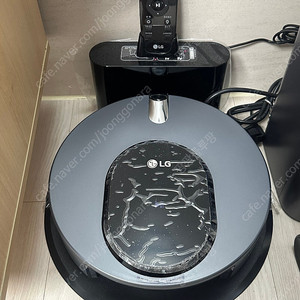 ​LG 코드제로 M9 인공지능 물걸레 로봇청소기 팝니다.​
