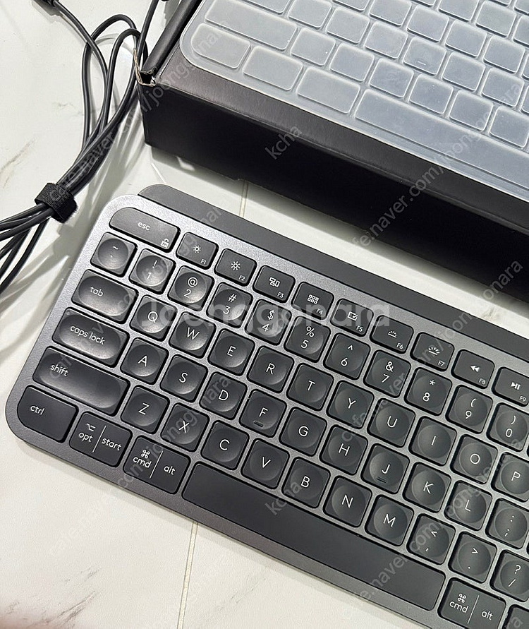 로지텍 MX KEYs 그래파이트 영문자판--1