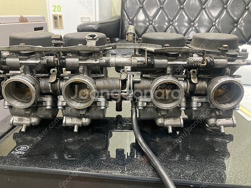 cbr400rr nc29 캬브레타 판매합니다.--3