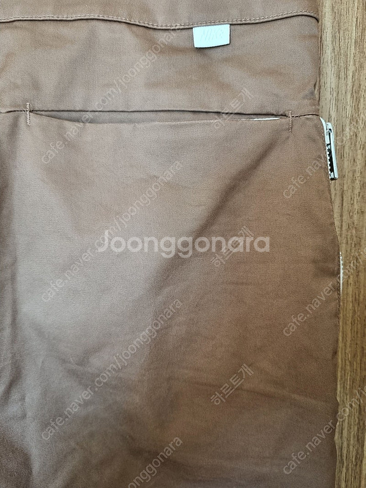 NIKE 나이키 스포츠 웨어 테이퍼드 핏 브라운 면바지...--4
