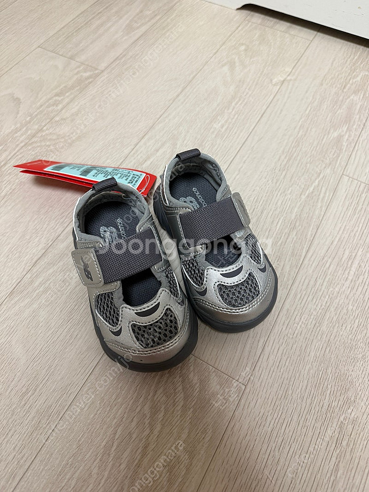 뉴발 프리들 130사이즈(챠콜색상)--0