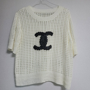 샤넬모양 패치 니트