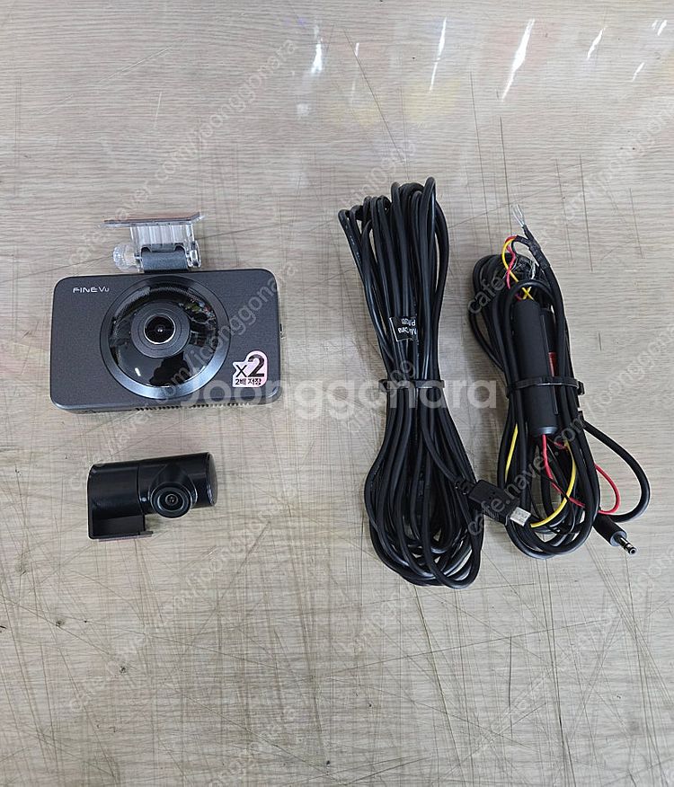 파인뷰 LX700 2채널블랙박스 팝니다--0
