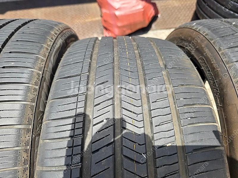 넥센 255 40 20 중고 4짝 팝니다.--1