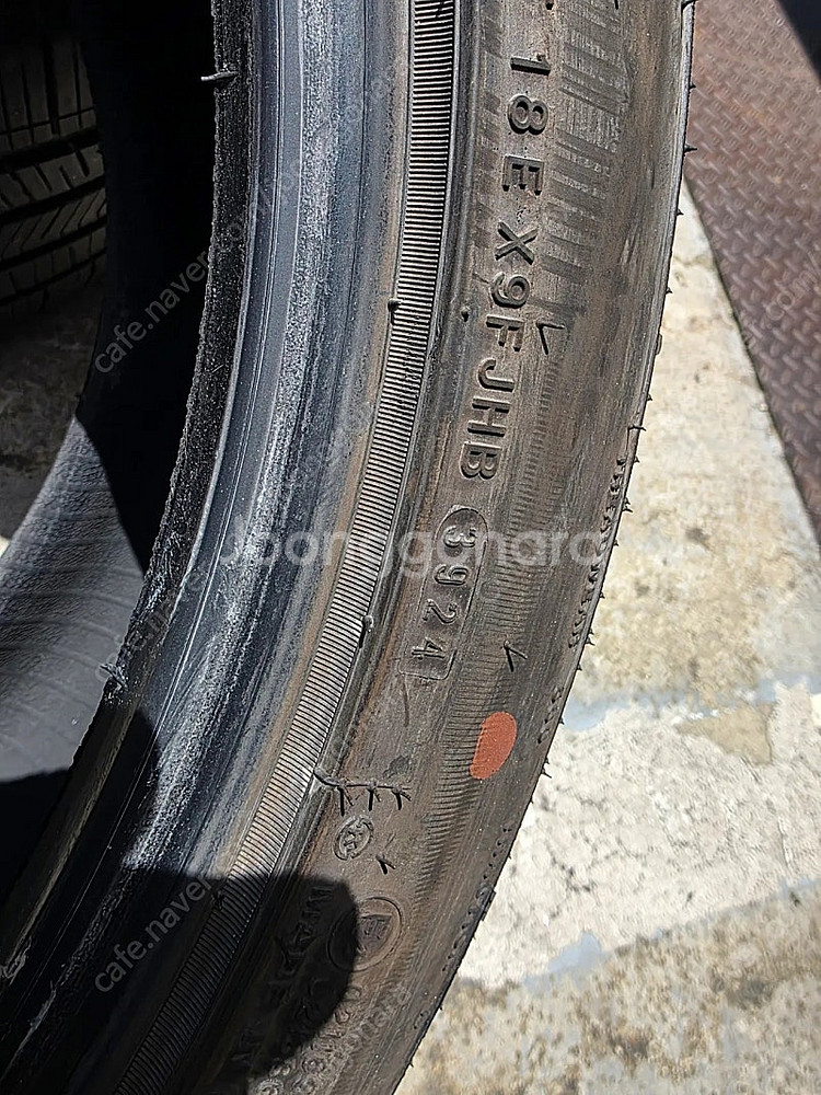 넥센 255 40 20 중고 4짝 팝니다.--5