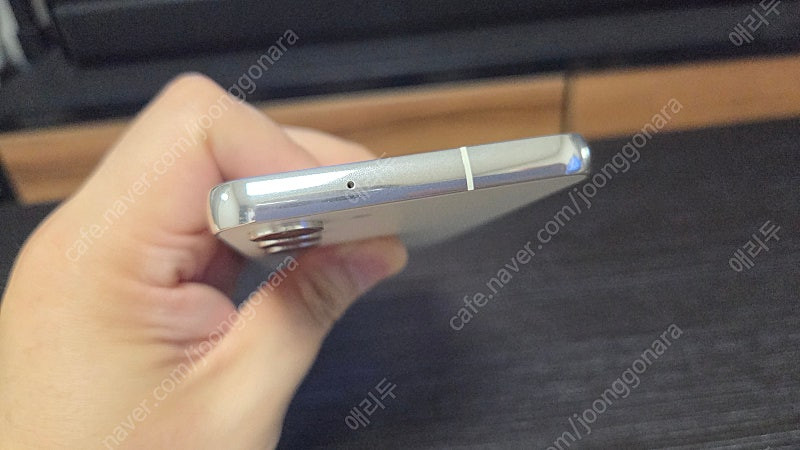 S23 256기가 크림(화이트) 색상 판매--5