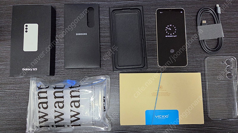 S23 256기가 크림(화이트) 색상 판매--7