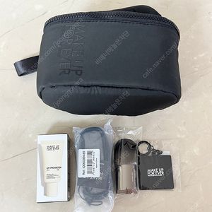메이크업포에버 가부키 브러쉬 키트 + step1 uv 프로텍터 + 파우치 + 거울키링 (택포)