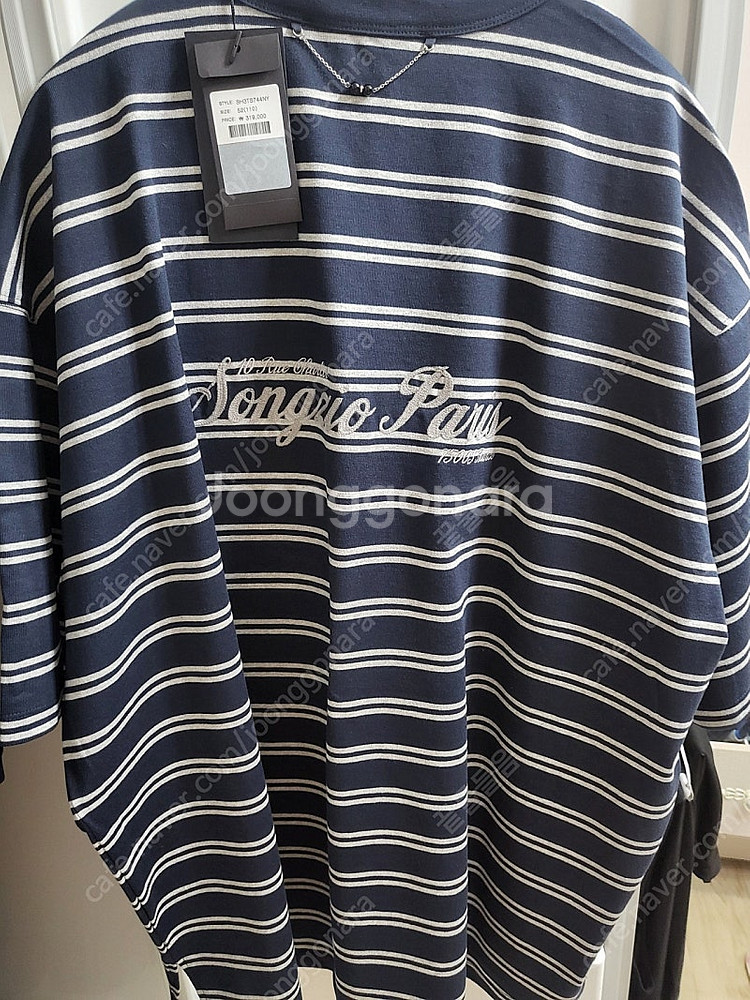 송지오 컬렉션 샤를로 마린 티셔츠 네이비 52사이즈 팝니다. 새상품--1