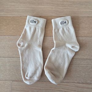 여성 라코스테 반양말
