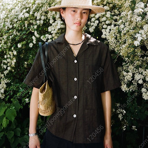 얼바닉30 바퀘로 브라운 판매합니다.