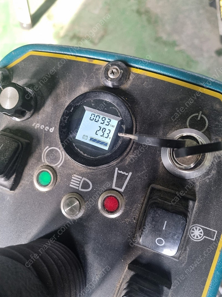 탑승형 습식 청소차--5