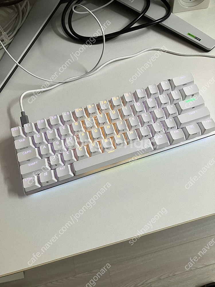 corsair k70 pro 미니 키보드 팝니다--1