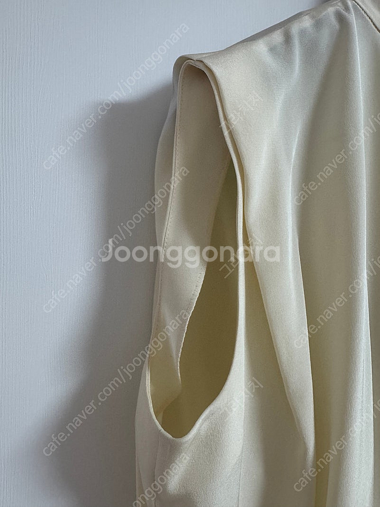 한섬 타임 실크 블라우스 가격내림--3