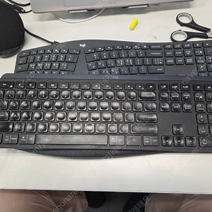 MX KEYS 중고팔아요. 기기단품 + USB