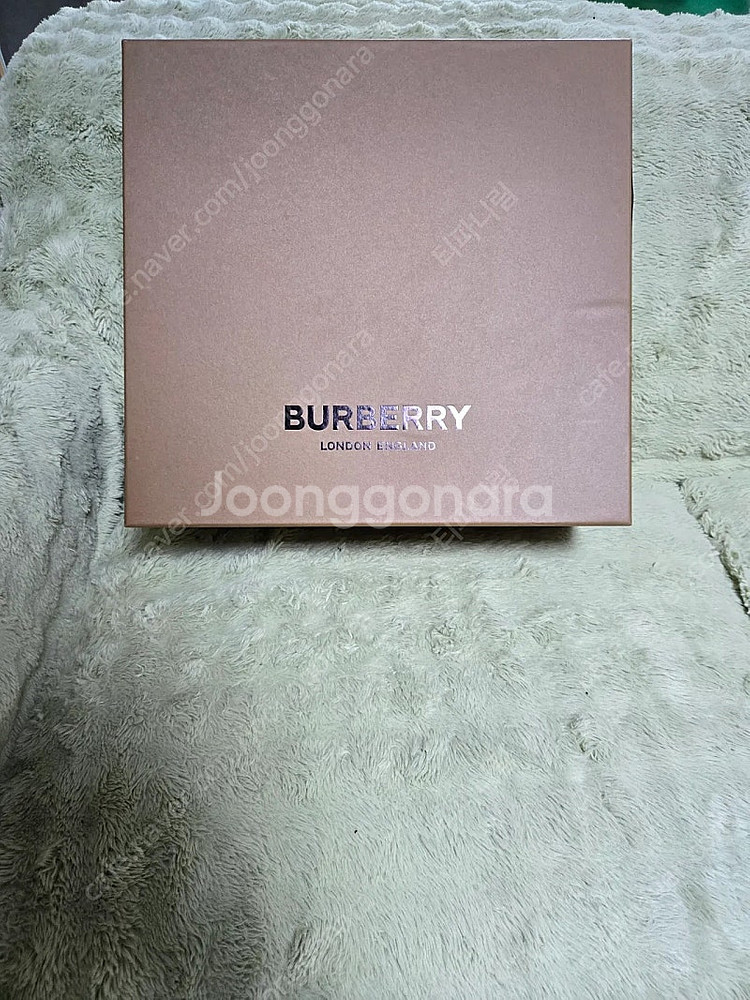 버버리 포켓 토트백 정품 박스있어요--8