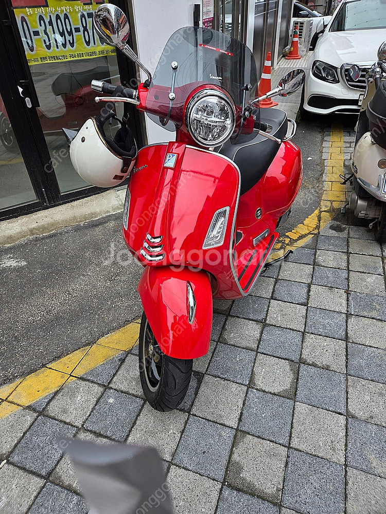 베스파 23년 HPE GTS 125. 레드--0