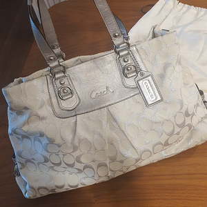 COACH 코치 숄더백 실버