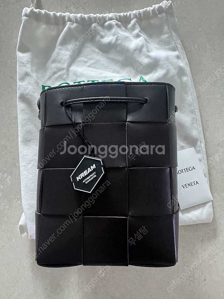 (새상품) 보테가베네타 버킷백 스몰 폰덴테--0