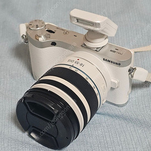 삼성 NX300 미러리스 카메라