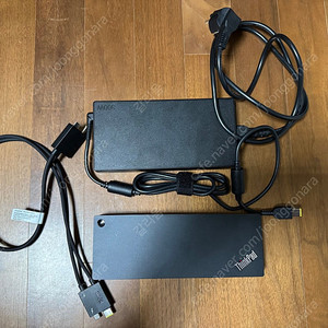 레노버 씽크패드(ThinkPad) 썬더볼트 4 워크스테이션 독