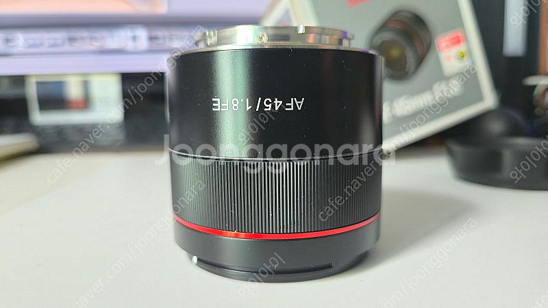삼양 45mm f1.8 소니용 렌즈 팝니다.--4