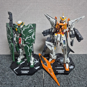 MG 건담 듀나메스 큐리오스