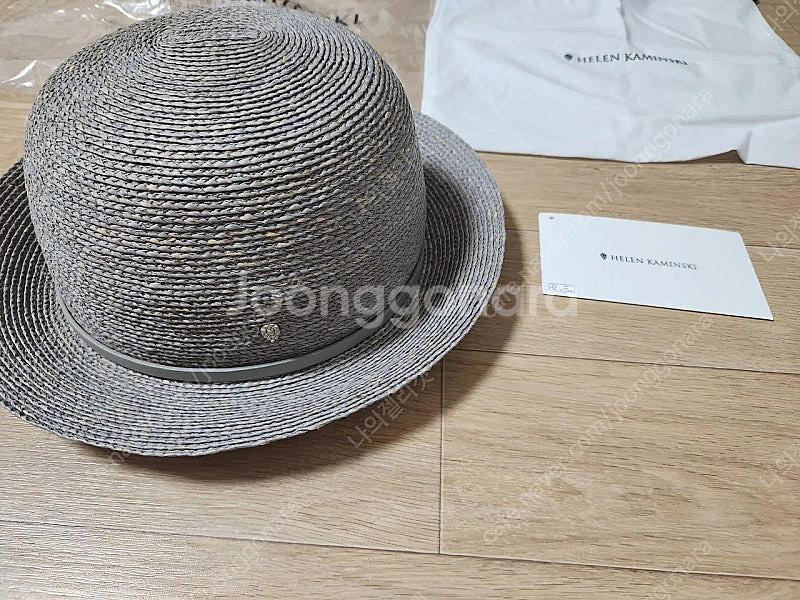 헬렌카민스키 베사6 이클립스멜란지 새상품--1