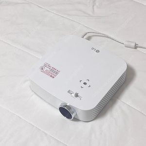 LG 빔프로젝터 PF50KA