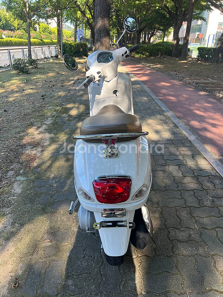 베스파 VXL125 2021년식 팝니다.--2