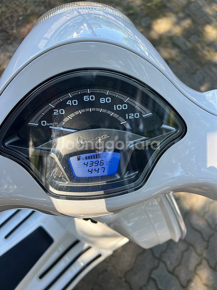 베스파 VXL125 2021년식 팝니다.--6