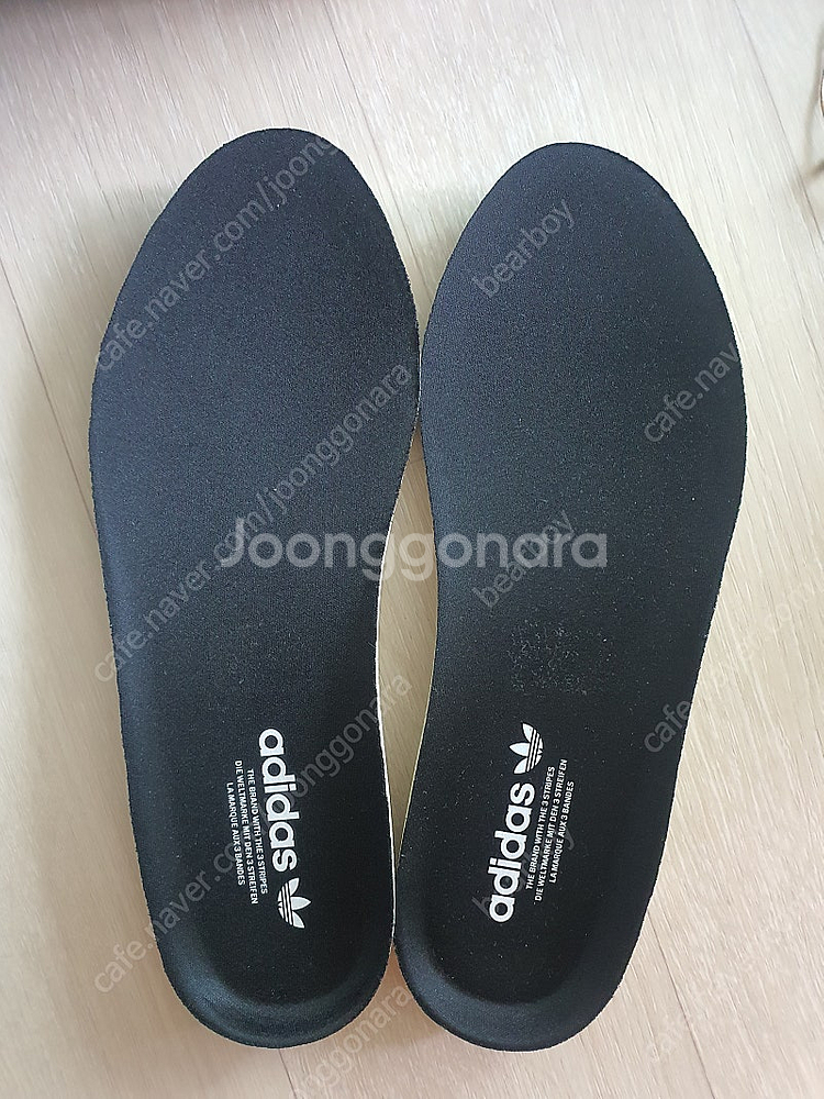 아디다스 아디폼 슈퍼스타 블랙 240 판매합니다.--1