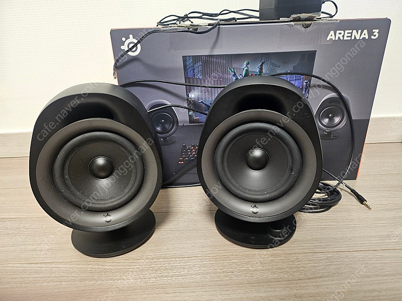스틸시리즈 아레나 3 스피커 팝니다--0