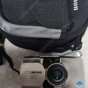 올림푸스ZOOM 70(Aa급, weather proof), cr123a 전기능정상, 스트랩, 카메라가방.