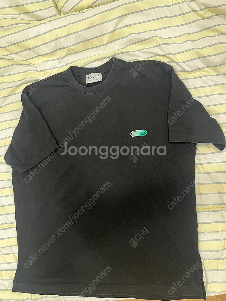 솔리드옴므 백로고 반팔티 블랙 그라데이션 50사이즈--2