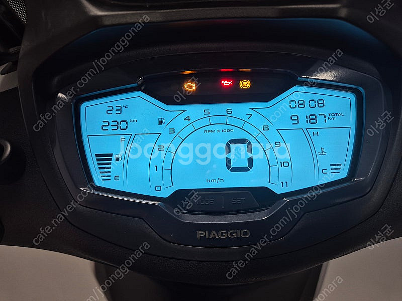 <의정부> 피아지오 비버리 400s 회색 22년식 9,...--6