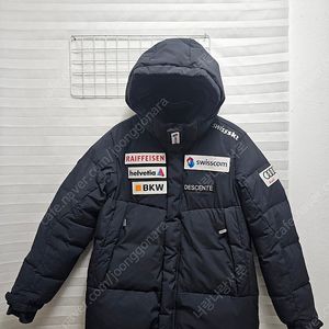 데상트 키즈 스키복 패딩 블랙 사이즈 160