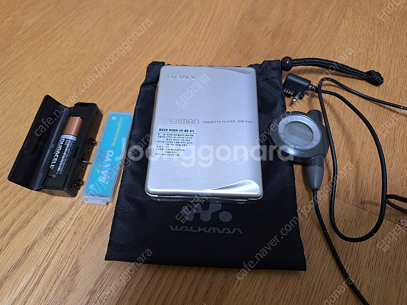 소니 워크맨 카세트 플레이어 WM-EX9 실버 판매--0
