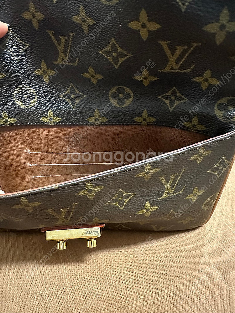 루이비통 클러치 리미티드 에디션--5