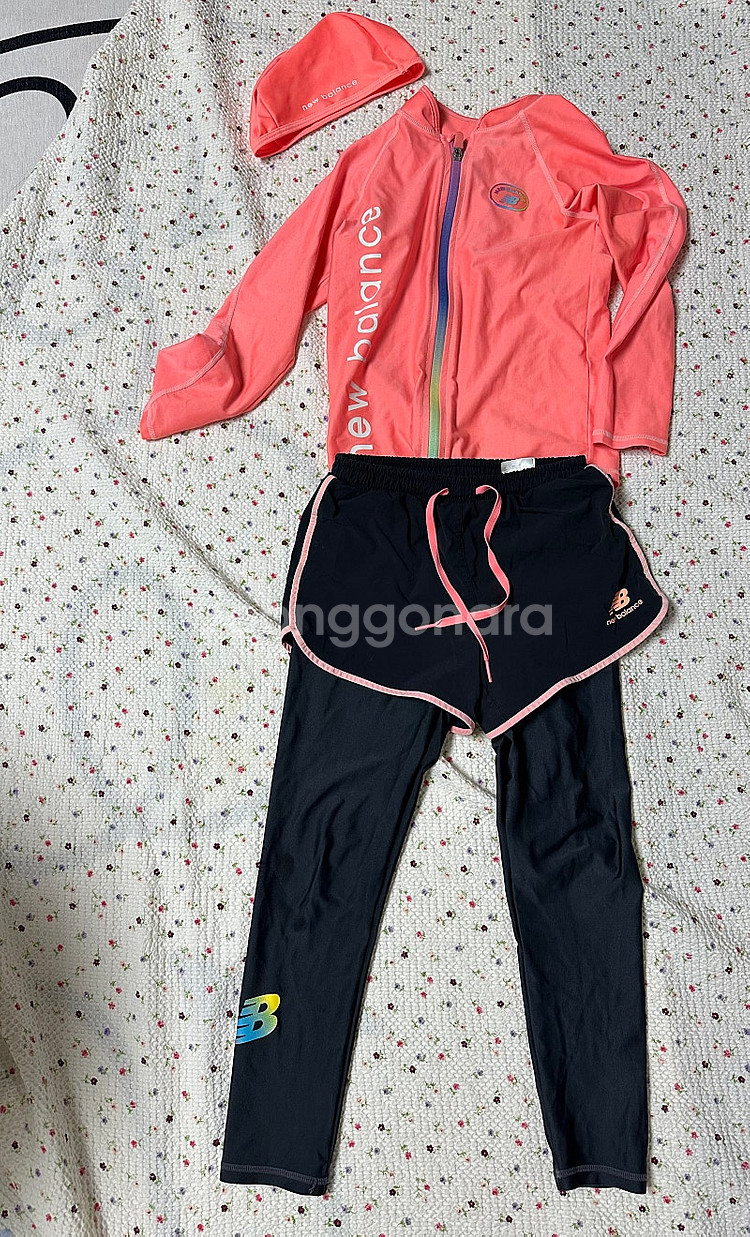 보보슈즈, 누모무 등 초등 여아 의류 수영복 판매해요--4